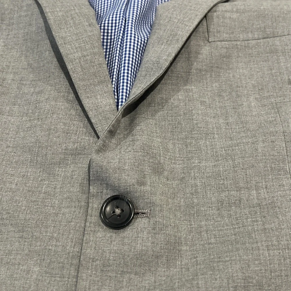 BANANA REPUBLIC Tailored Fit suit Blazer Size 42S Pants 32x30 gray  wool READ